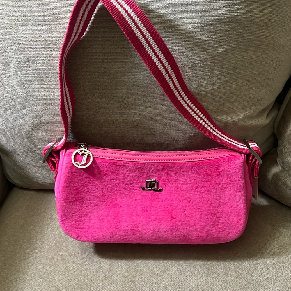 New JLO Fuchsia Bronx Bombshell Top Zip Purse/Handbag